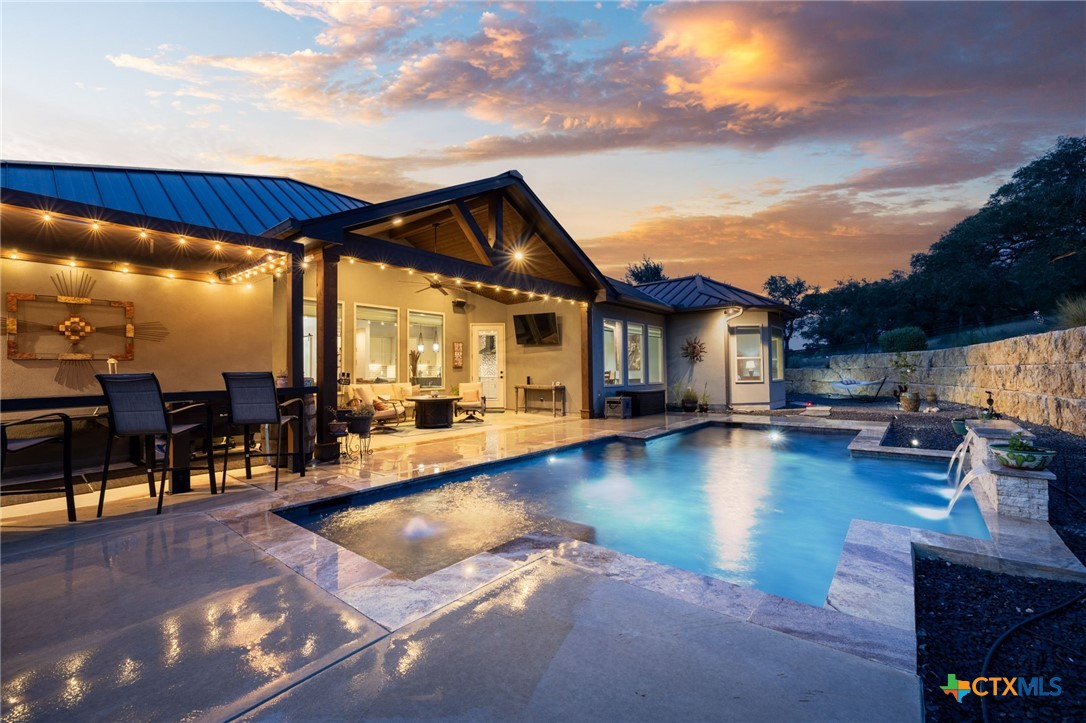 5943 Colin Ridge