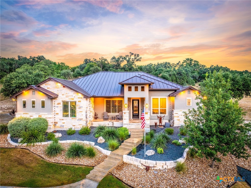 5943 Colin Ridge