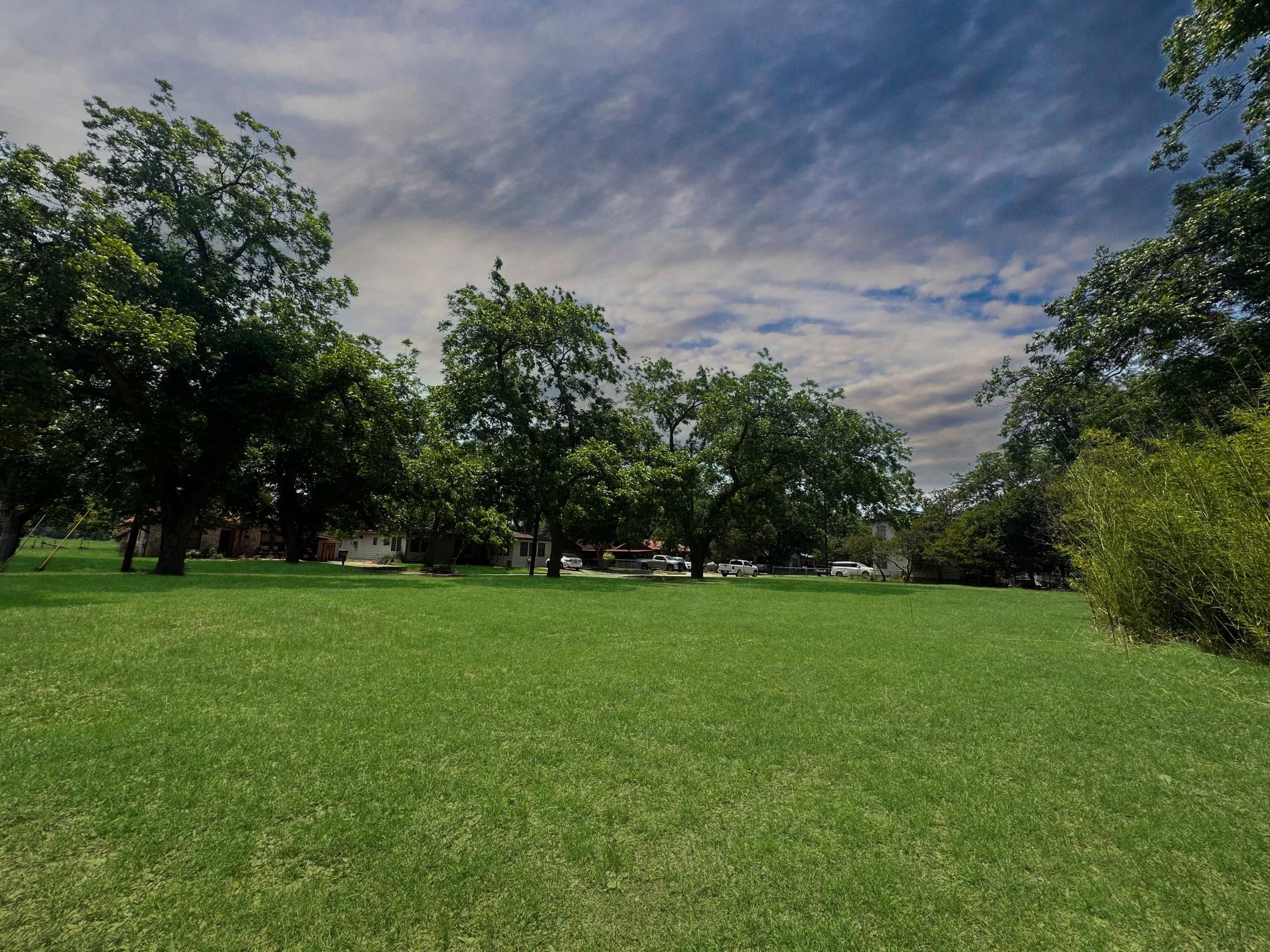 922 Booneville Ave