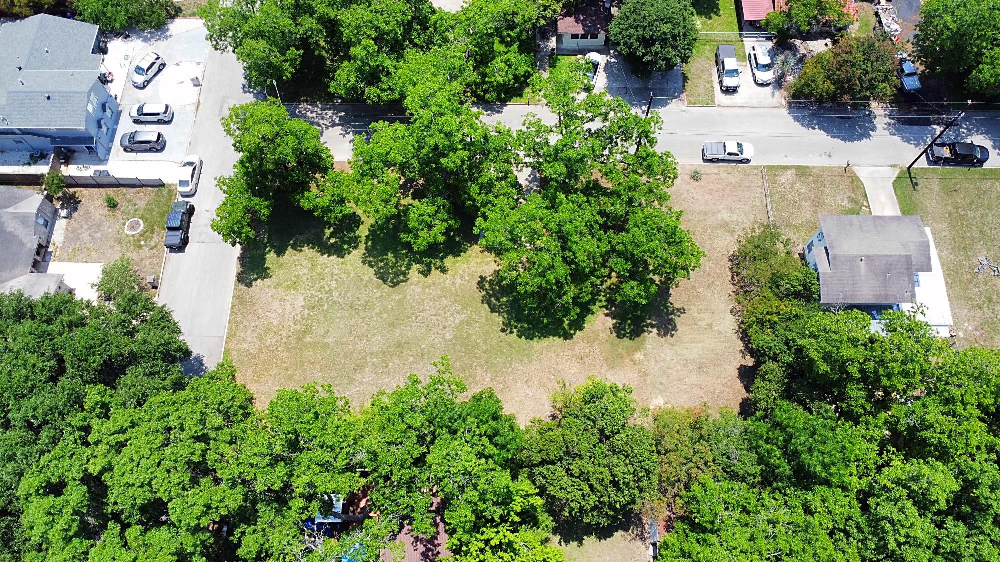 922 Booneville Ave