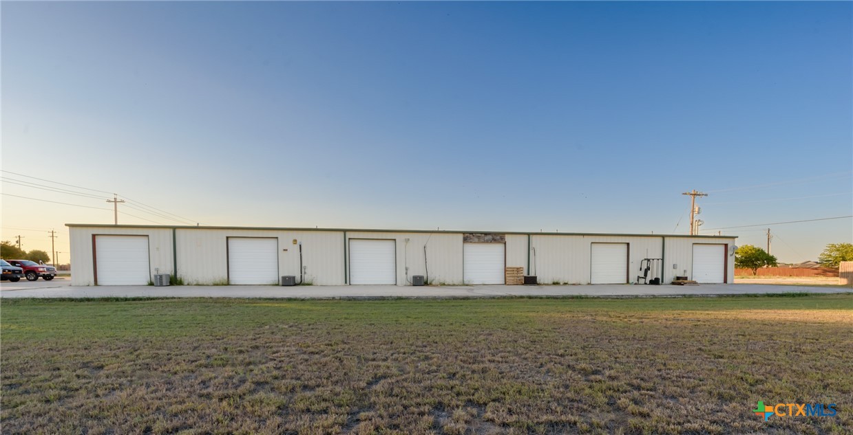 2331 N State Highway 46 Highway