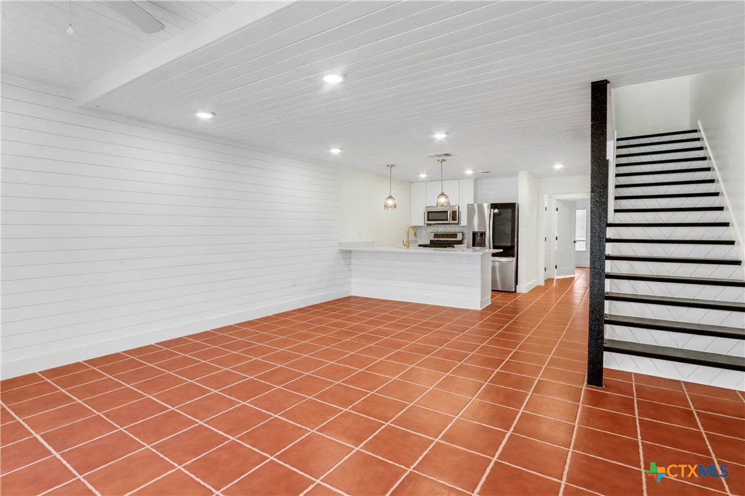 551 Terminal Loop Road B3