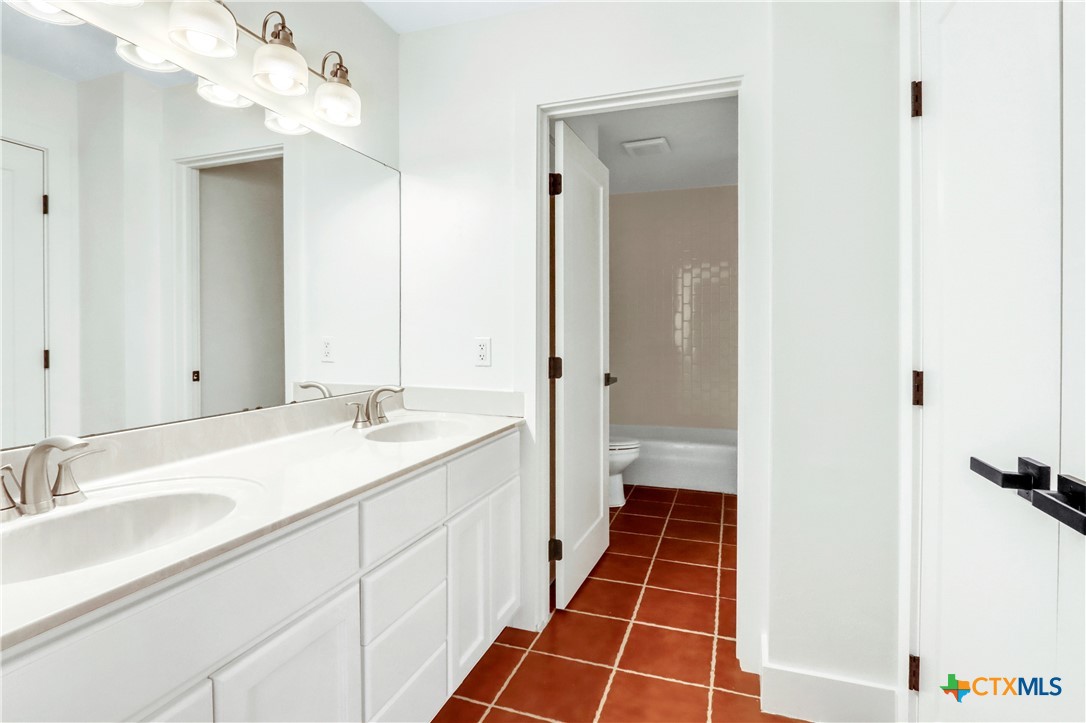 551 Terminal Loop Road B3