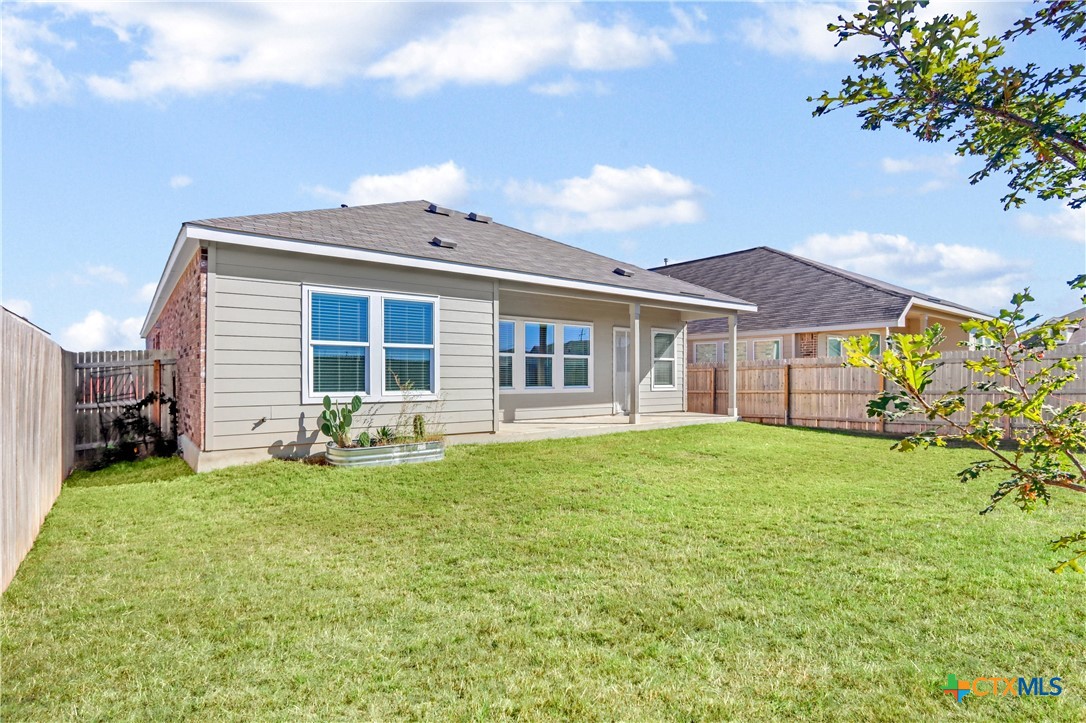 8904 James Bowie