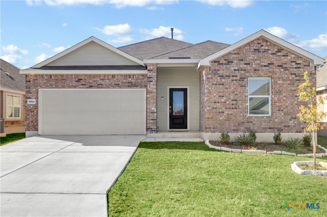 8904 James Bowie