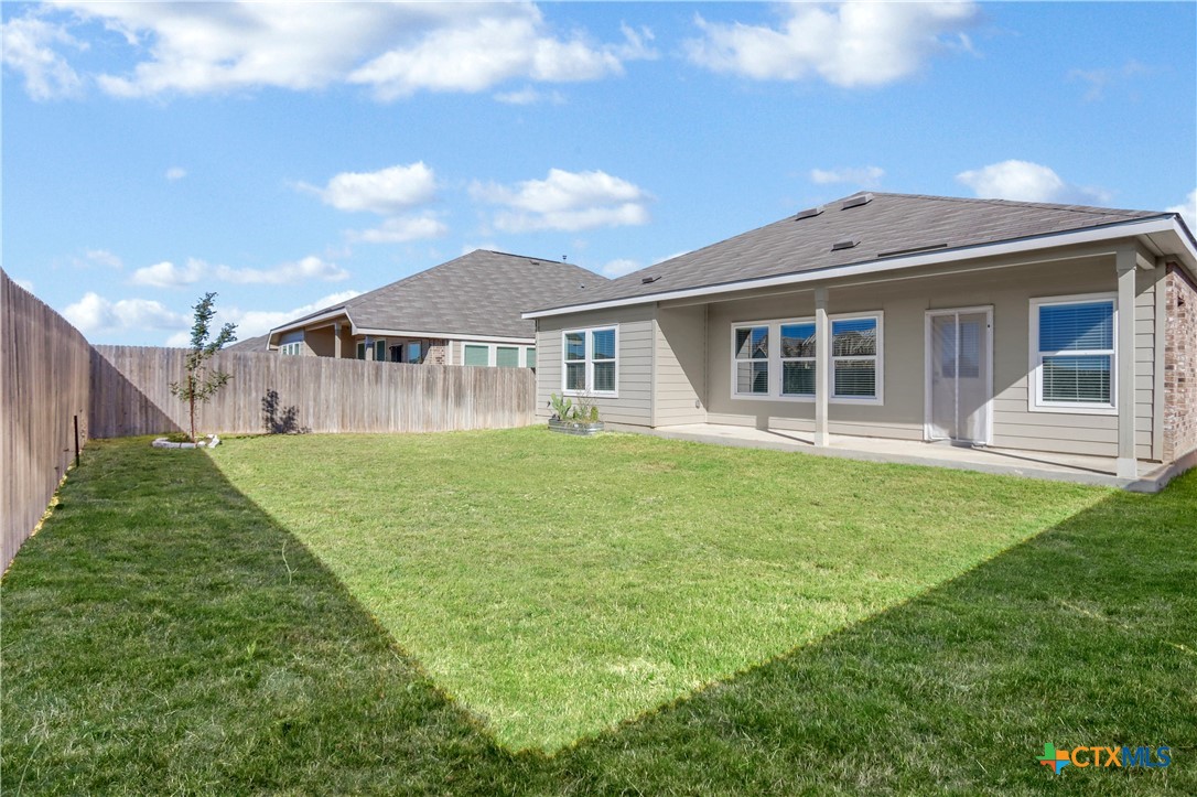 8904 James Bowie