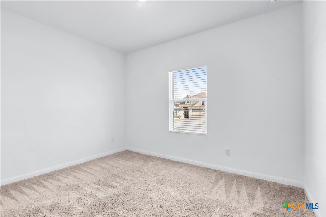 8904 James Bowie