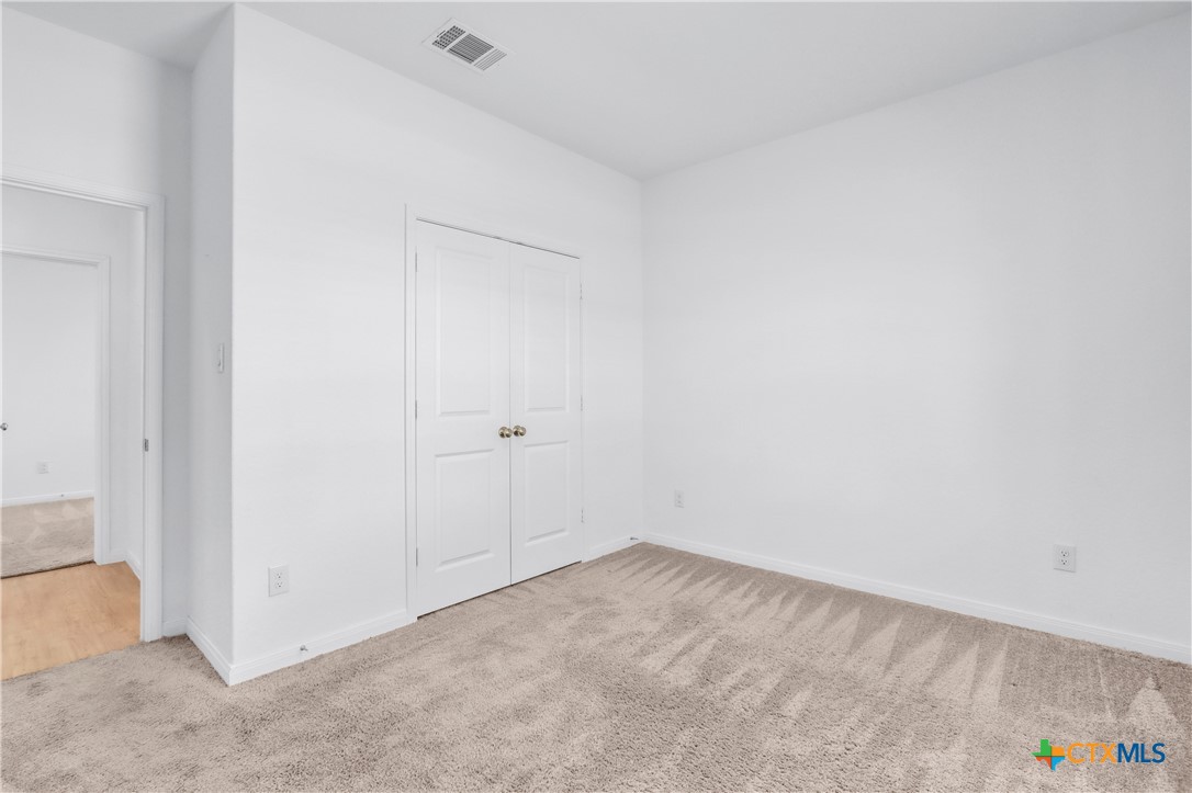 8904 James Bowie
