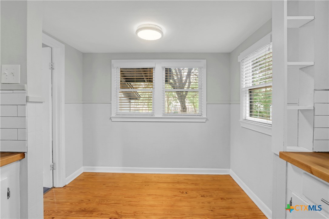 960 E Mountain Street