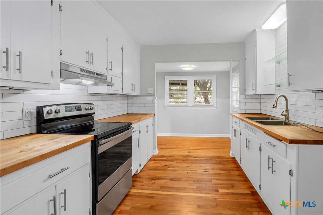 960 E Mountain Street