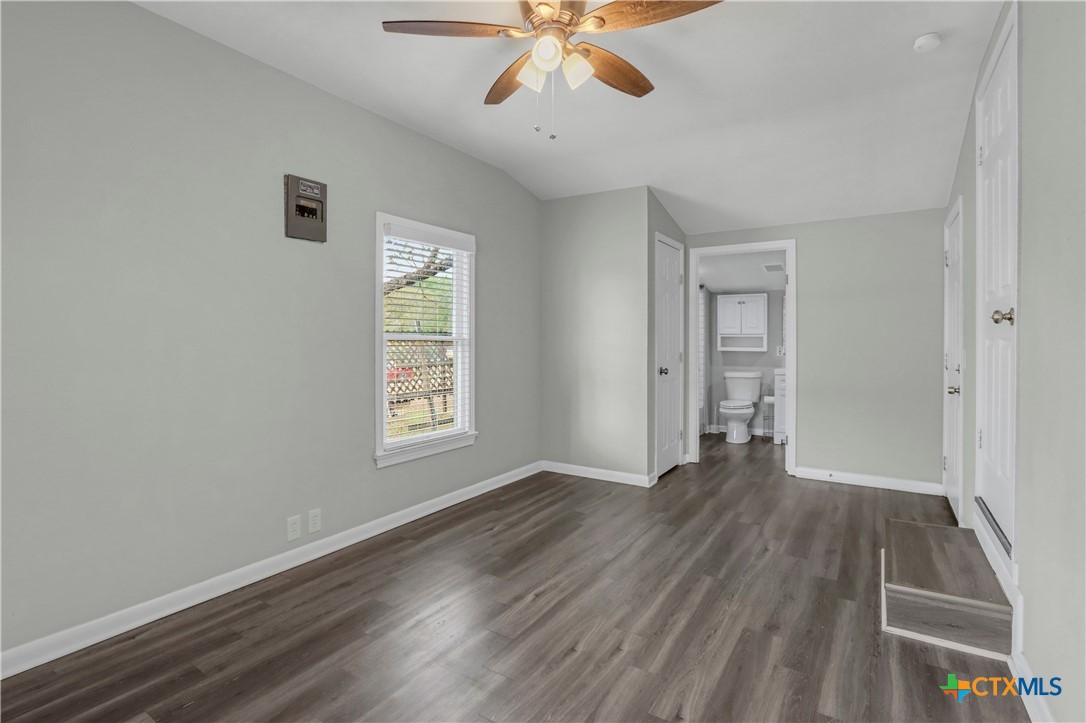 960 E Mountain Street