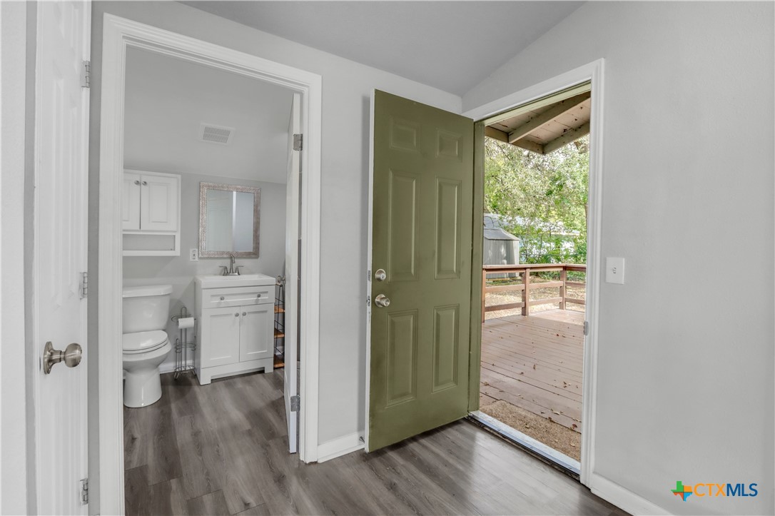 960 E Mountain Street