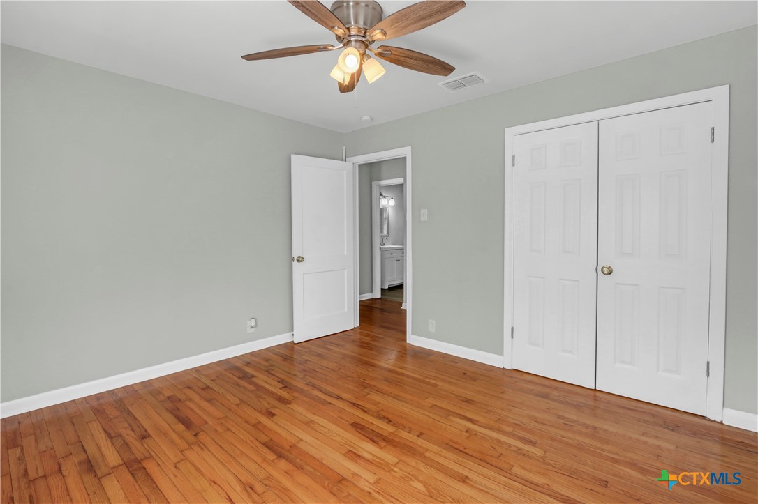 960 E Mountain Street