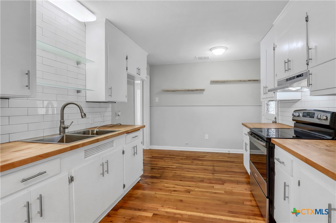 960 E Mountain Street