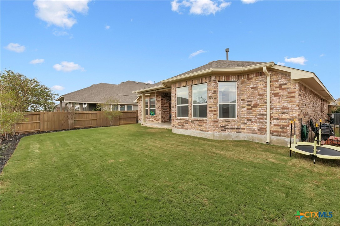 390 Nightshade Trail