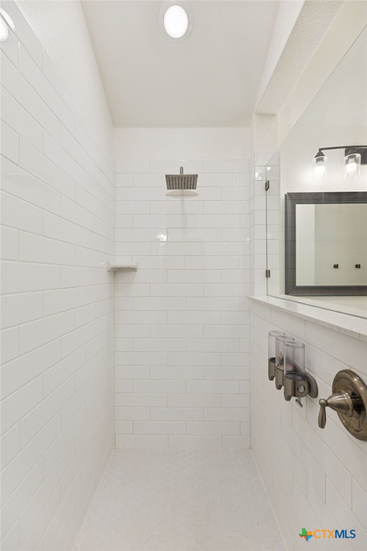 390 Nightshade Trail