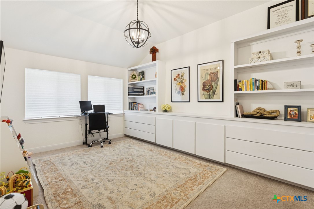 390 Nightshade Trail