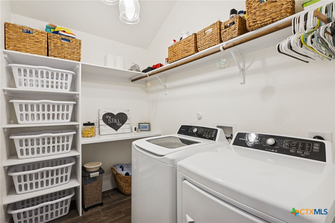 390 Nightshade Trail