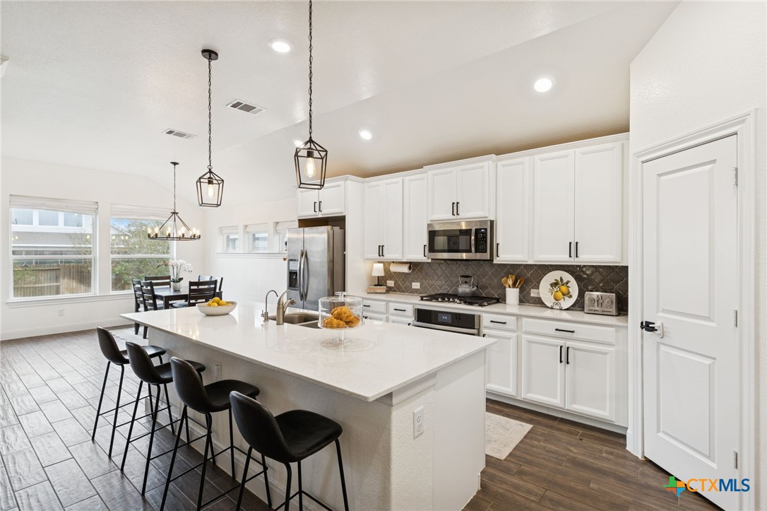 390 Nightshade Trail