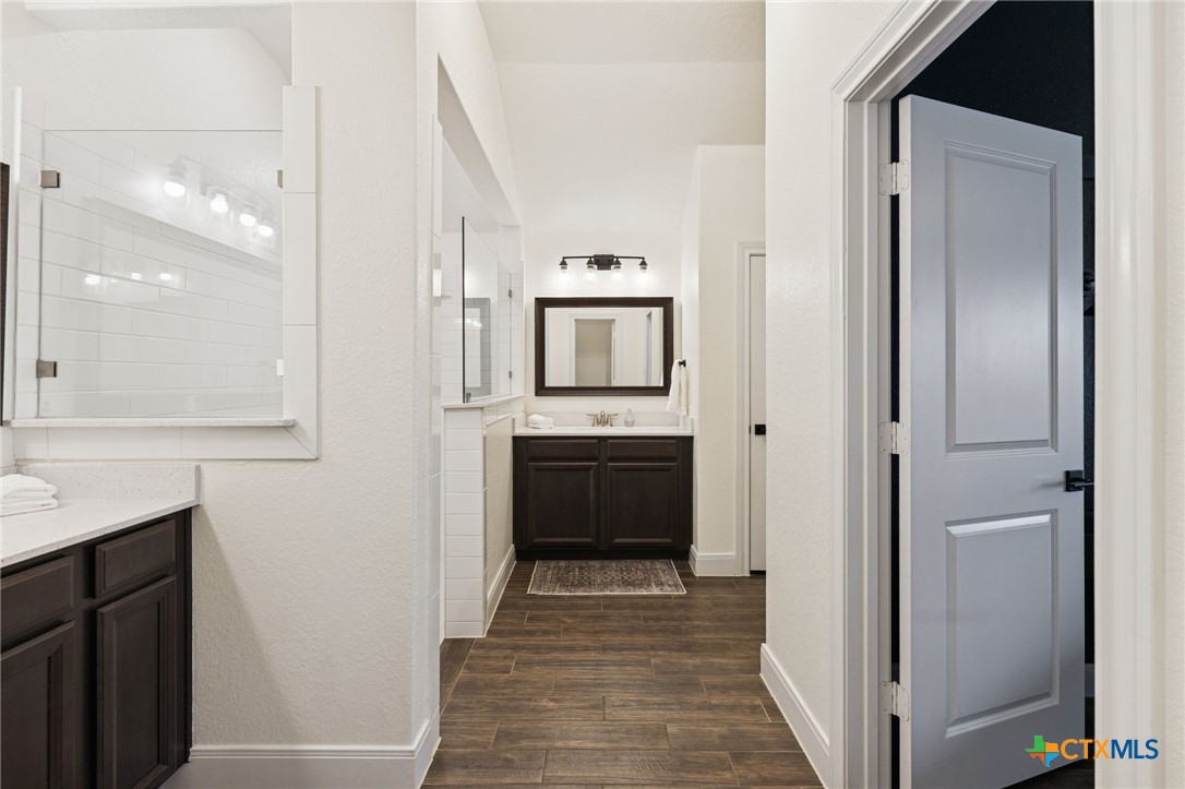 390 Nightshade Trail