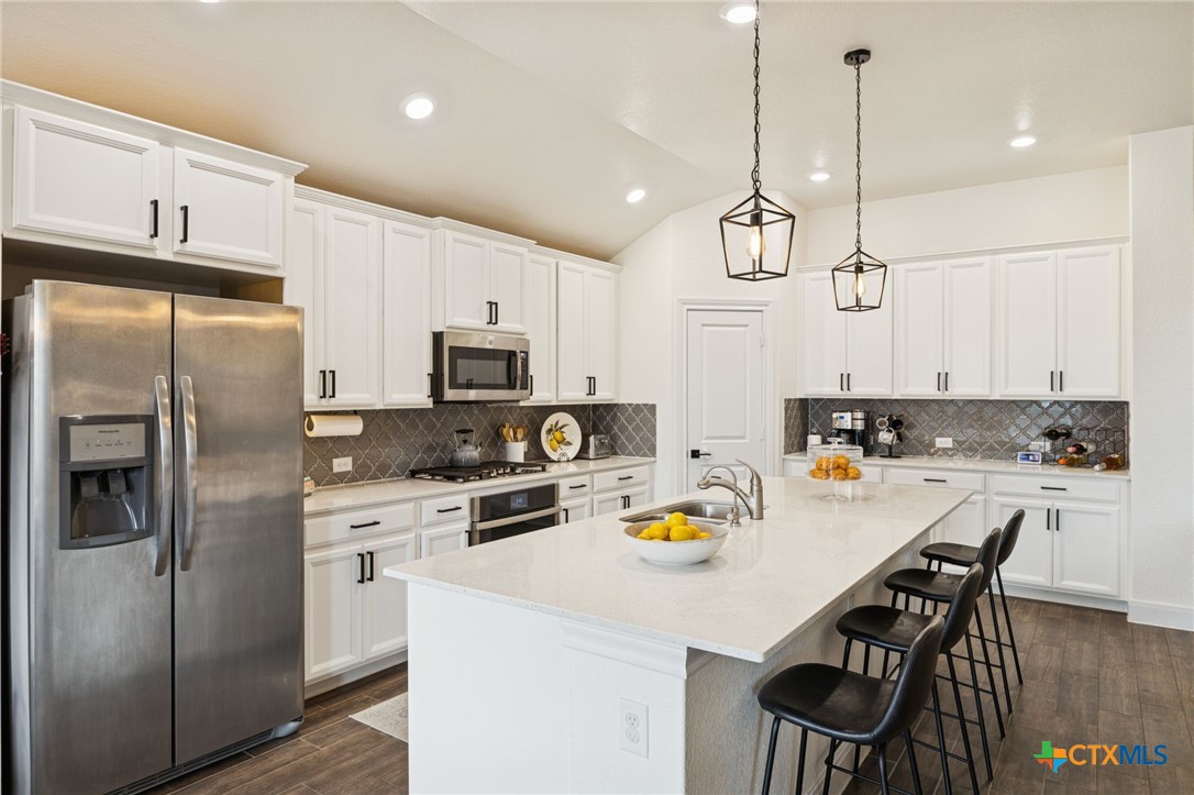 390 Nightshade Trail