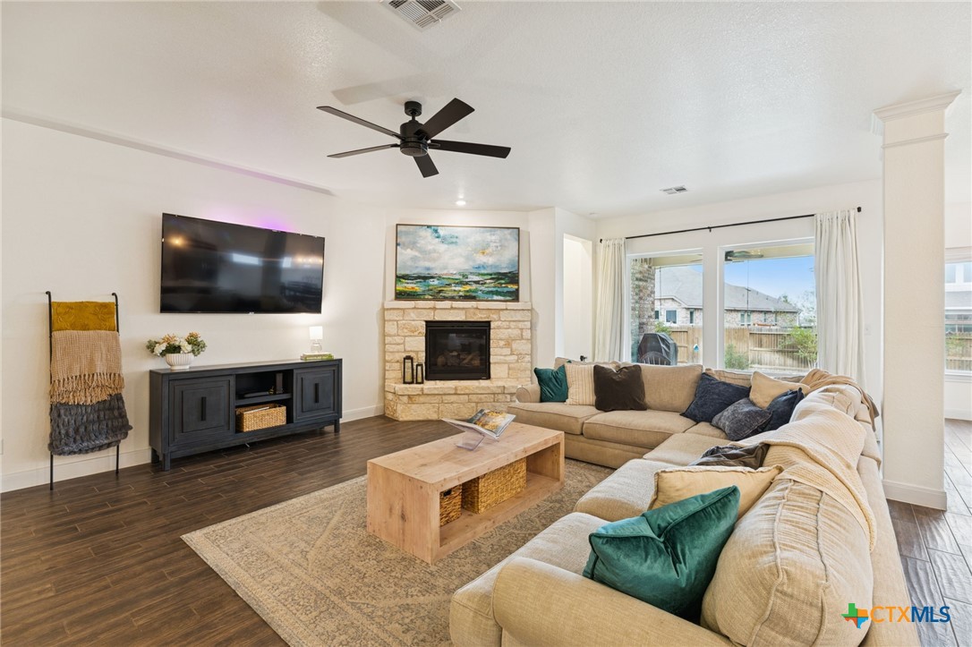 390 Nightshade Trail