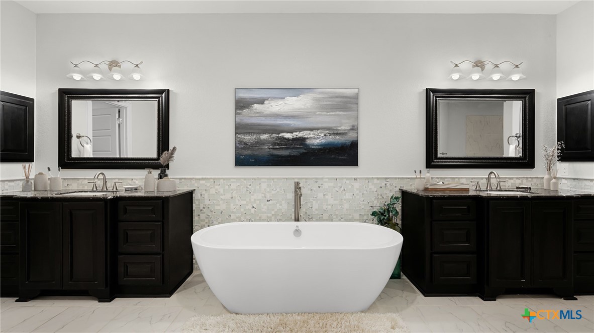 961 N Academy Avenue