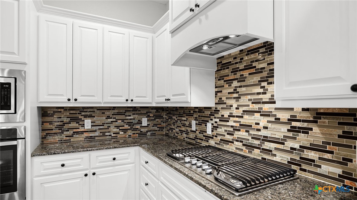 961 N Academy Avenue