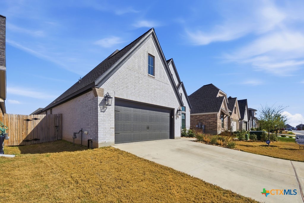 1816 Field Brook