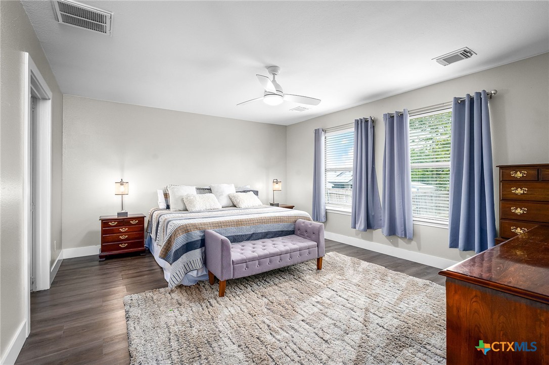 1616 Sunnycrest Circle