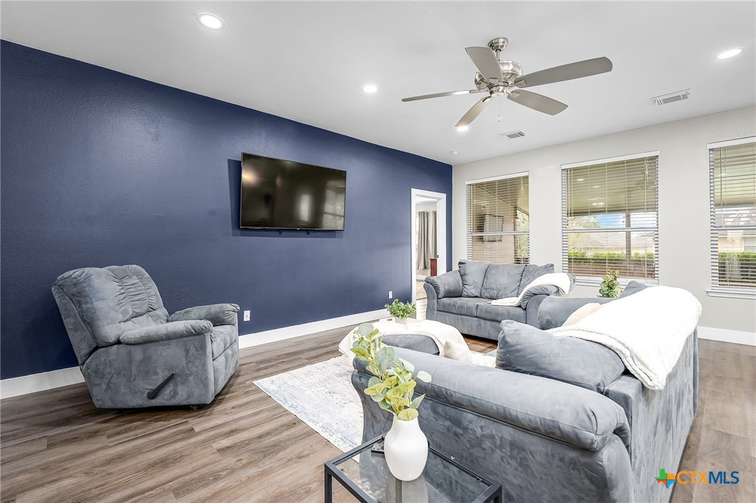 1616 Sunnycrest Circle