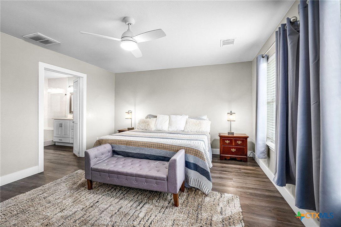 1616 Sunnycrest Circle