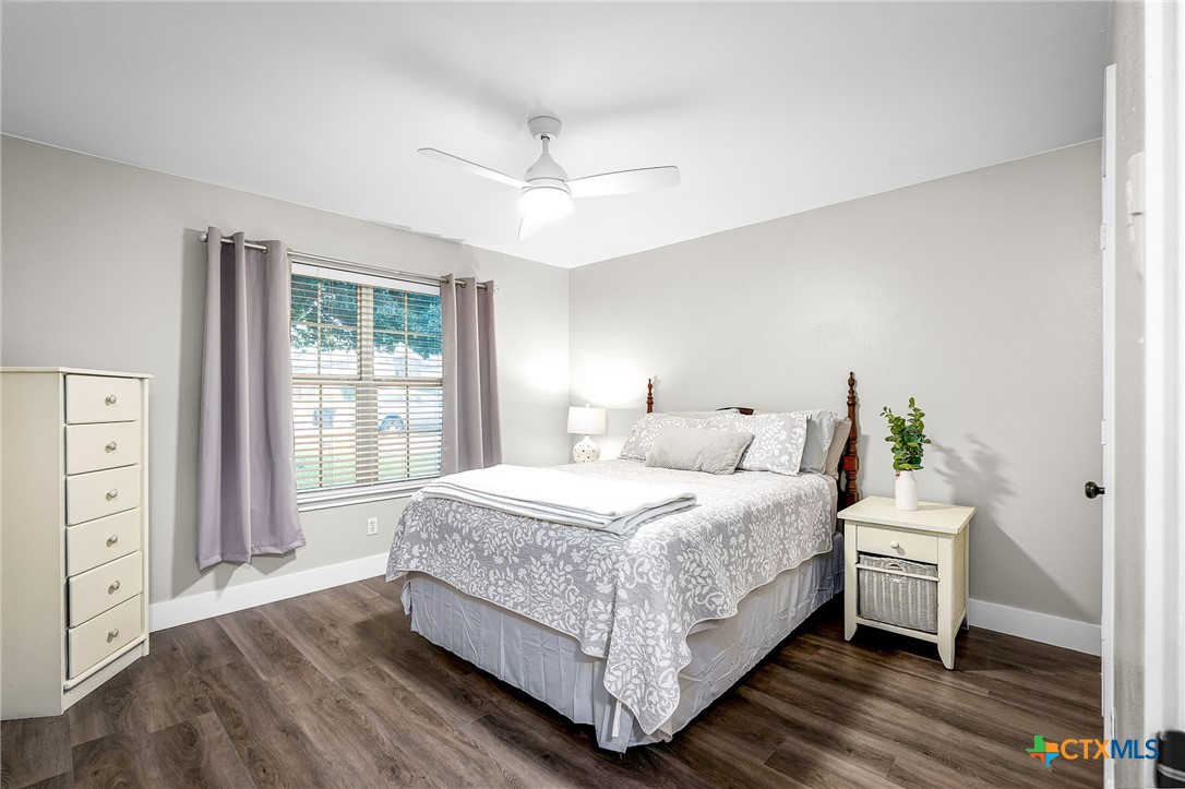 1616 Sunnycrest Circle