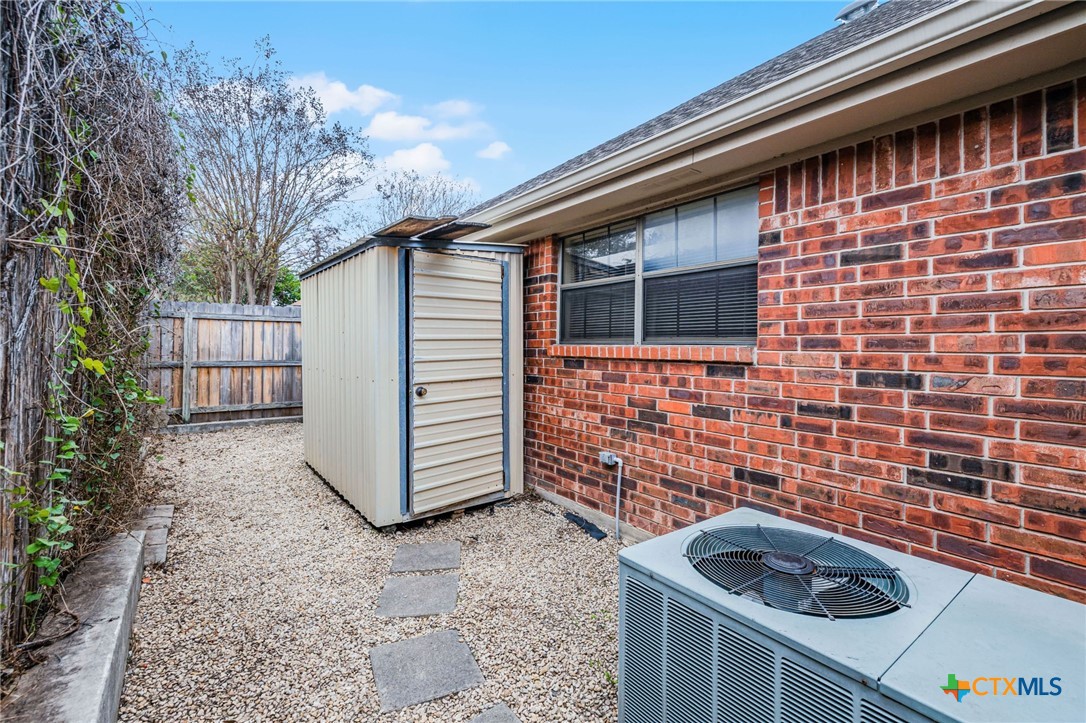 714 Cedar Parkway