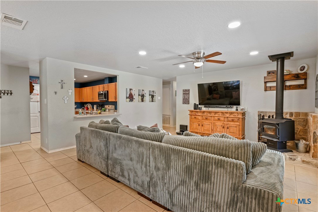 213 Chisholm Trail