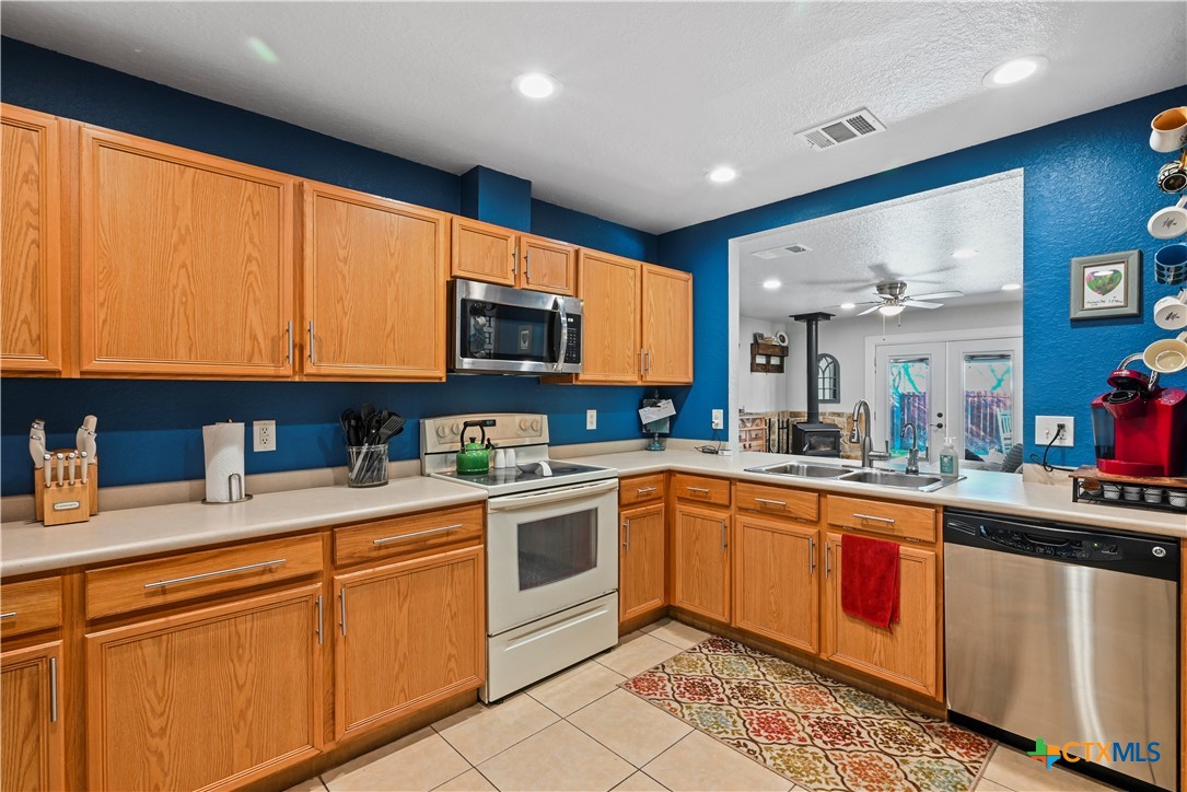 213 Chisholm Trail