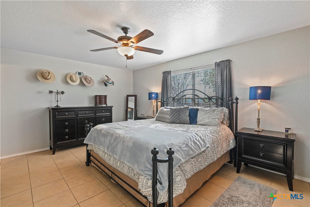213 Chisholm Trail