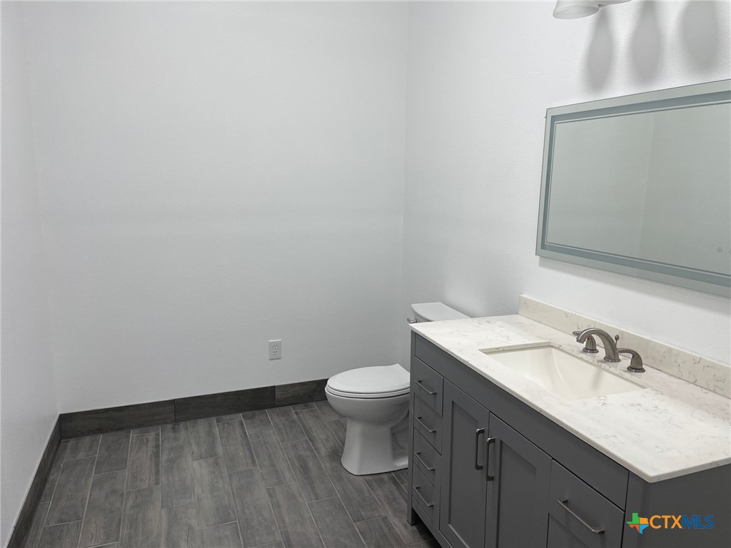 140 Thunderbird Lane