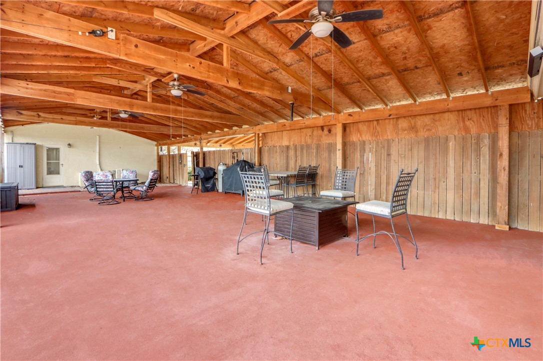 5037 N State Highway 123