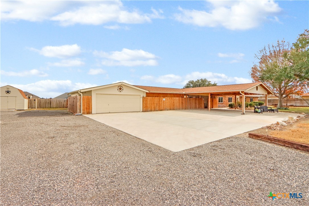 5037 N State Highway 123