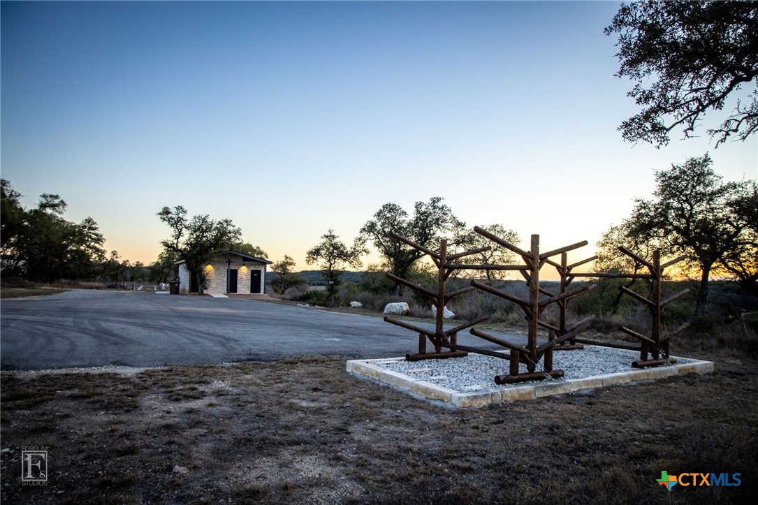 1829 Paradise Parkway