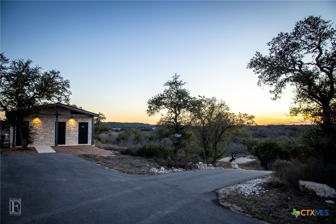 1829 Paradise Parkway