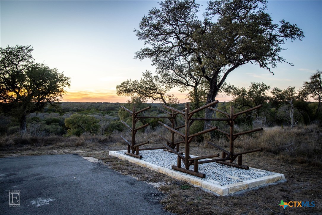 1829 Paradise Parkway