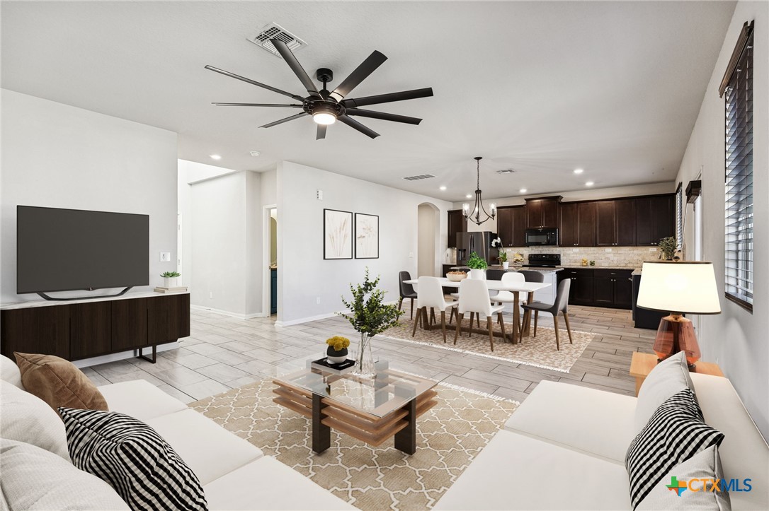 533 Sand Trail Street