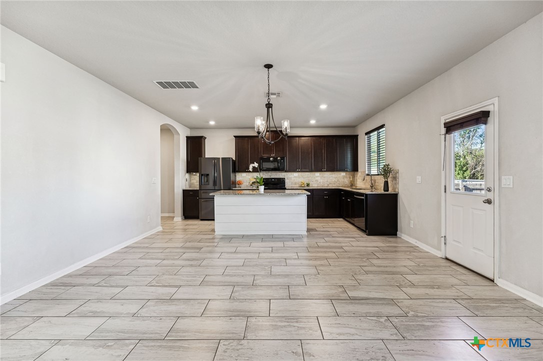 533 Sand Trail Street