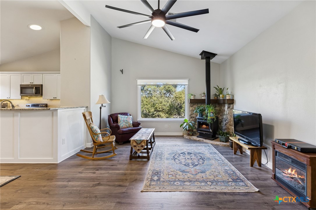 515 Valley Ridge