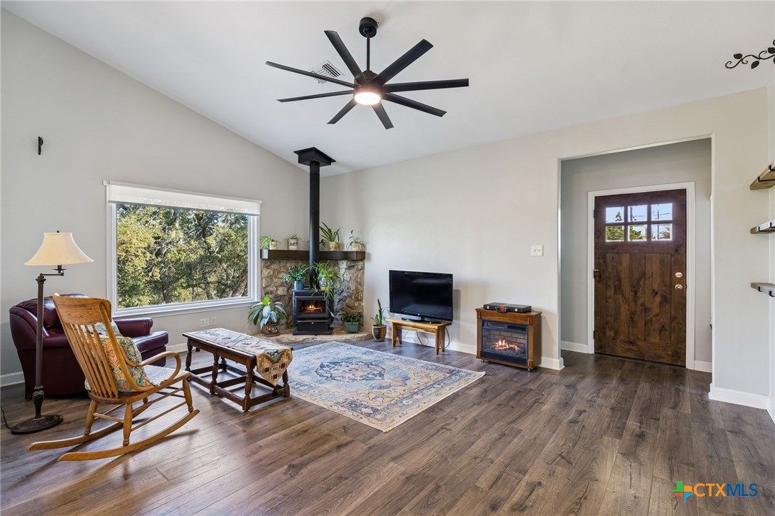 515 Valley Ridge