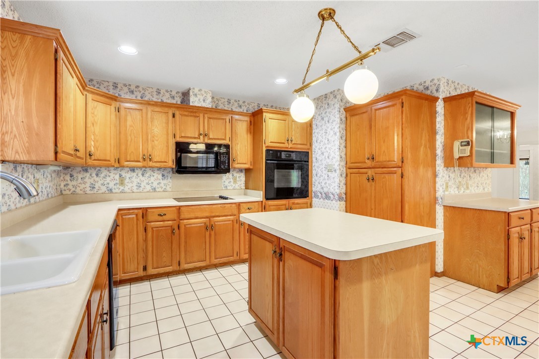 738 Cedar Parkway