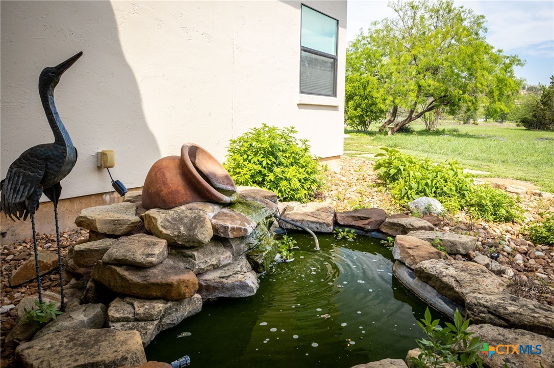 851 River Cliff Drive