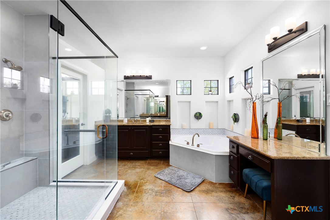 851 River Cliff Drive